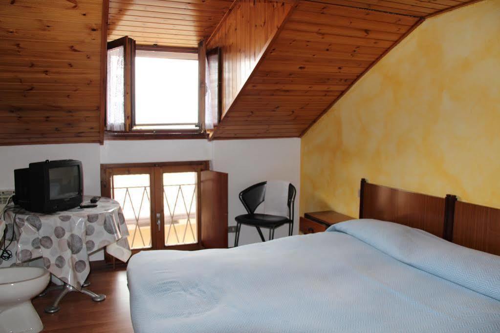 B&B Edelweiss Castione della Presolana Dış mekan fotoğraf